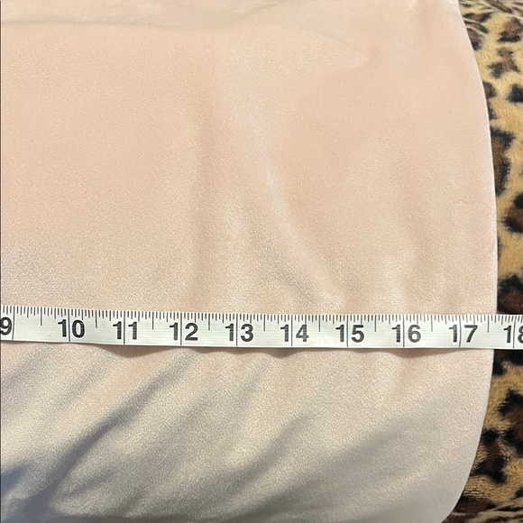 Luxurious dark Pink and light pink pillow cover Set - Picture 8 of 11